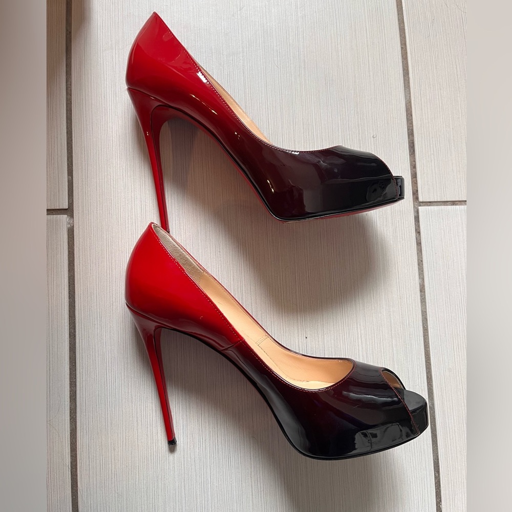 Used Christian Louboutin size 39 Black-Red/black New Very Prive 120 Patent M315